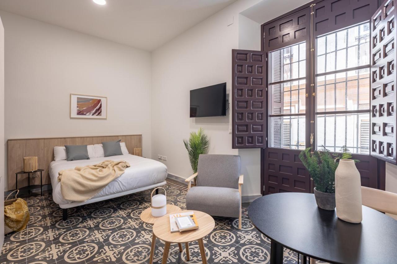 Apartamentos Libere Malaga La Merced エクステリア 写真
